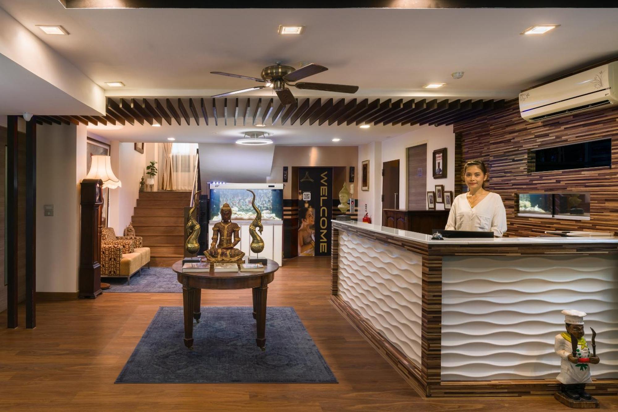 Aspira Suites Sukhumvit 20 Bangkok Esterno foto